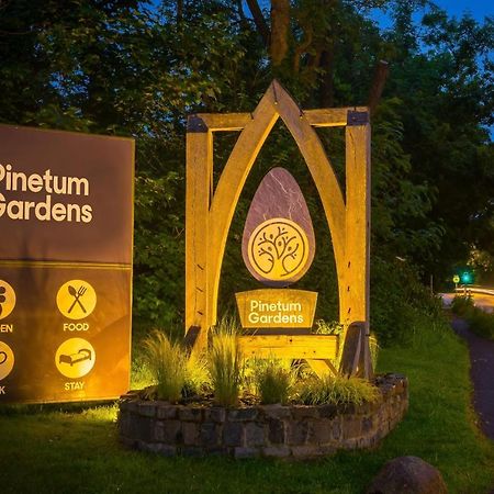 Pinetum Gardens Retreats Hotel St Austell Bagian luar foto